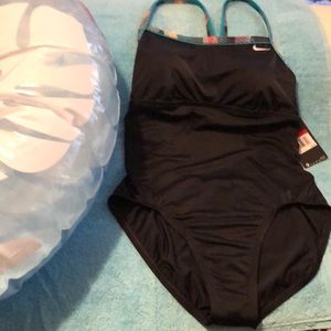 Nike✔️one piece swimsuit. 🩱